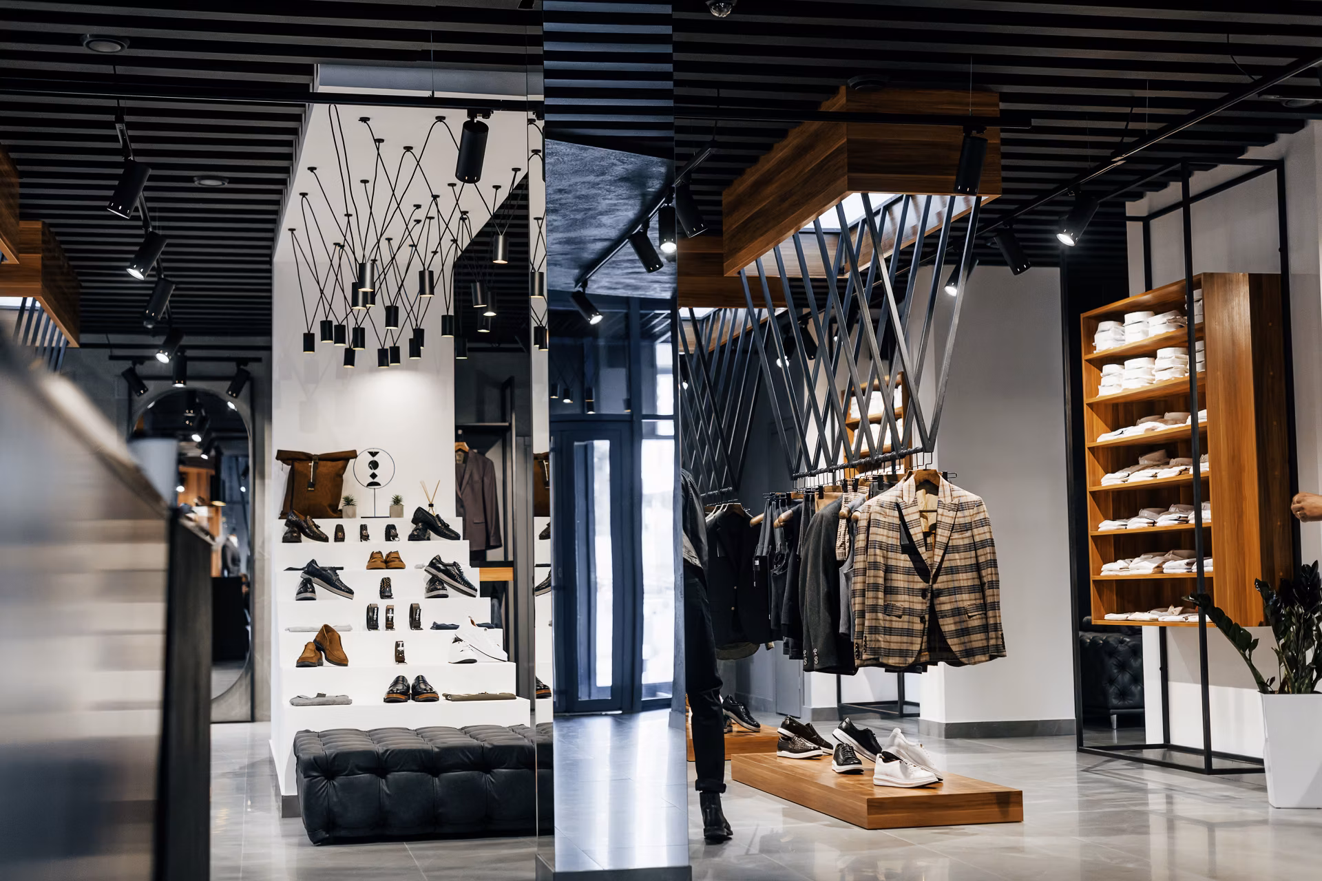 Retail & Hospitality